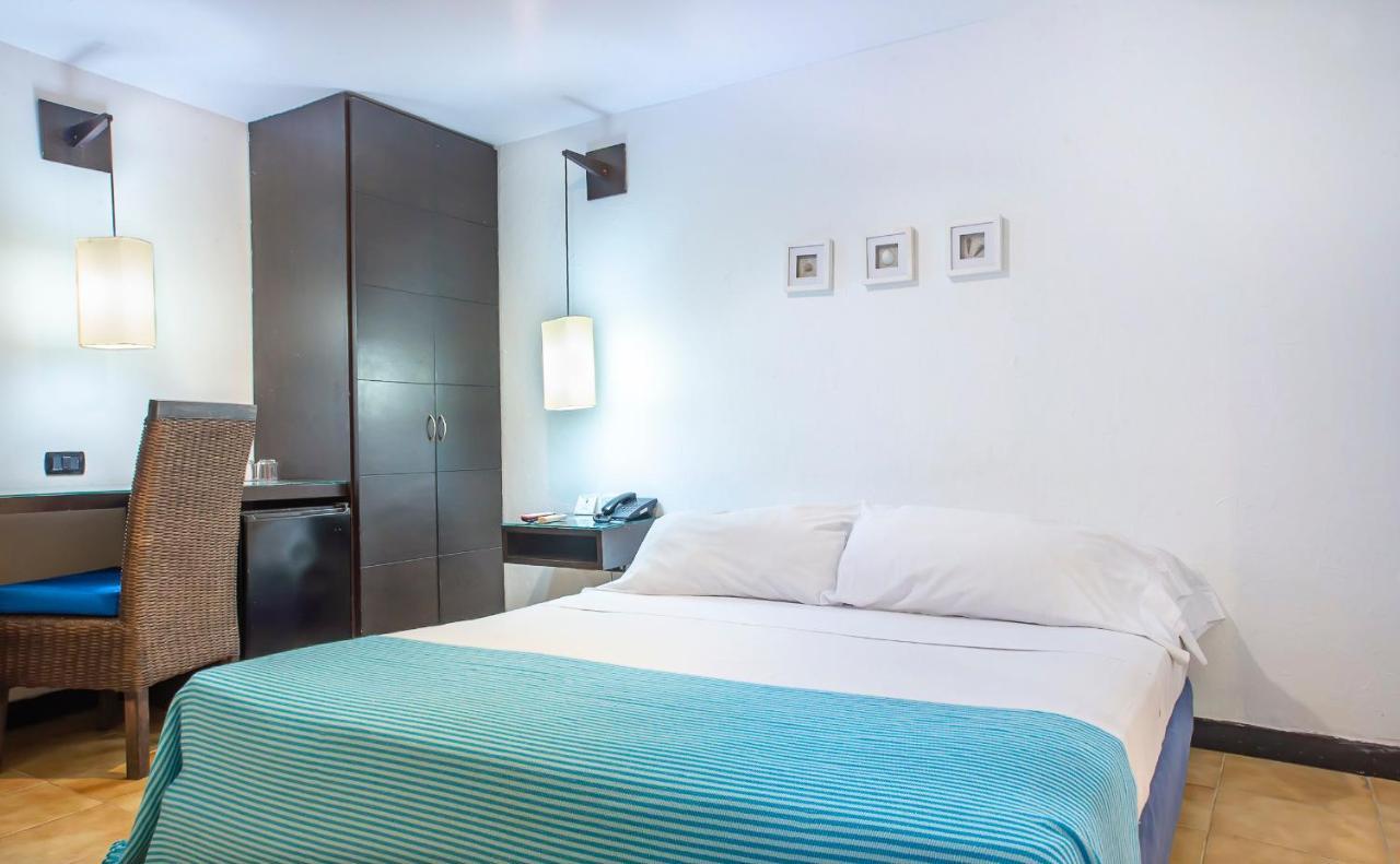 Hotel Santorini Express Y